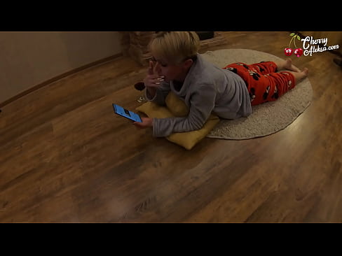❤️ Šialená blondínka fajčí obrovský penis a skáče na ňom - análny sex ❤❌ Sex video na sk.dickies-shop.ru